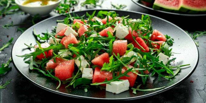 Salat med vannmelon, feta, ruccola og balsamicodressing