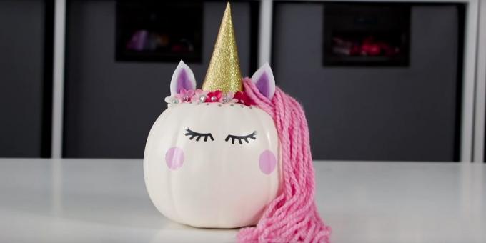 Håndverk fra gresskar: dekorere unicorn rhinestones