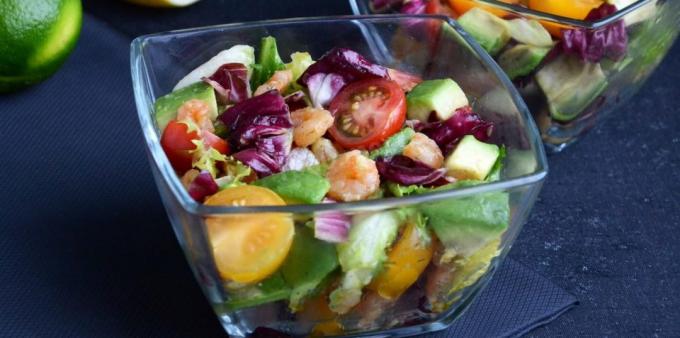 Oppskrifter: Salat med avokado, reker og tomater