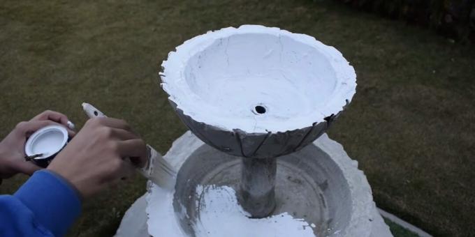 Hvordan lage en fontene med egne hender: sett sammen strukturen og malingen