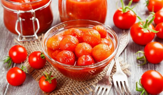 Tomater i egen juice