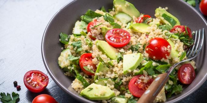 Salat med quinoa og avokado