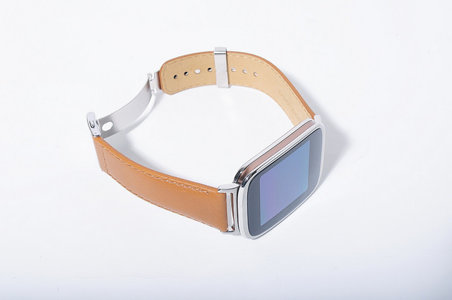 Smart klokker ASUS ZenWatch hvor du kan kjøpe
