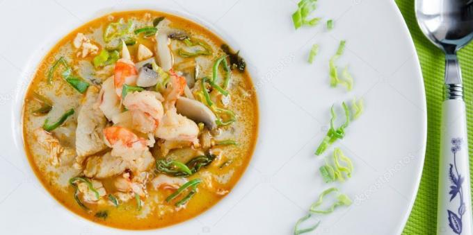 Thai suppe "Tom Yam" sopp og vårløk