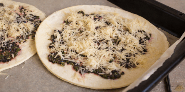 tortilla pizza: matlaging