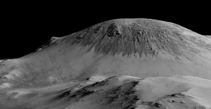 Vann på Mars forlater mørke flekker på åssidene