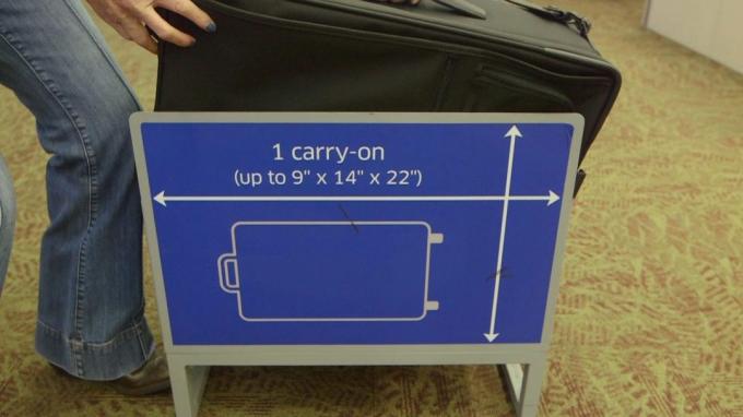 Størrelsen på håndbagasje på flyet: rammen for kontroll poser dimensjoner