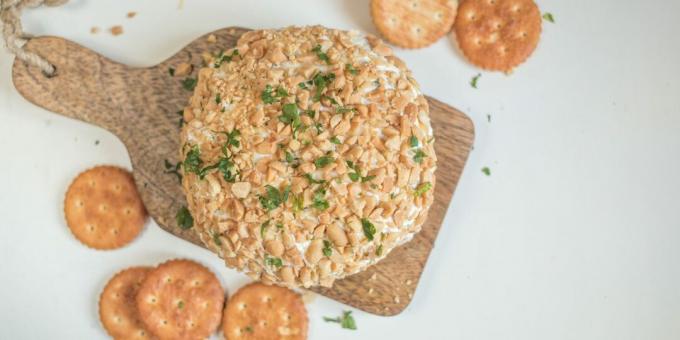 Ostesnacks med peanøtter og persille