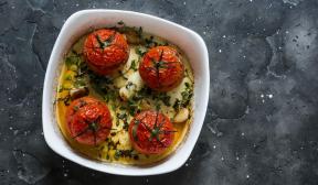 Fylte tomater med hakket lammekjøtt