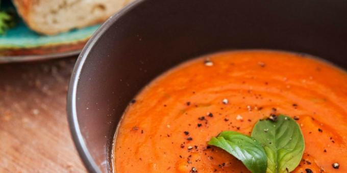 De beste oppskrifter med basilikum: Tomatsuppe med basilikum