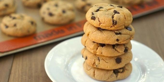 Oppskrifter velsmakende informasjonskapsler: Classic chocolate chip cookies