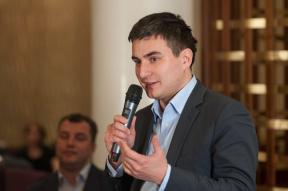 Jobs: Almir Salimov, direktør i klubben Managers E-xecutive