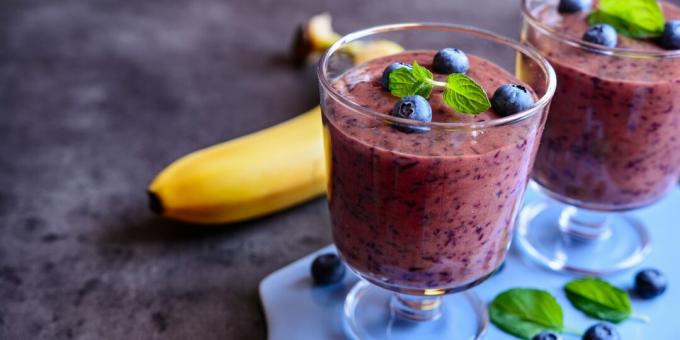 Blueberry Banana Avocado Diet Smoothie: En enkel oppskrift