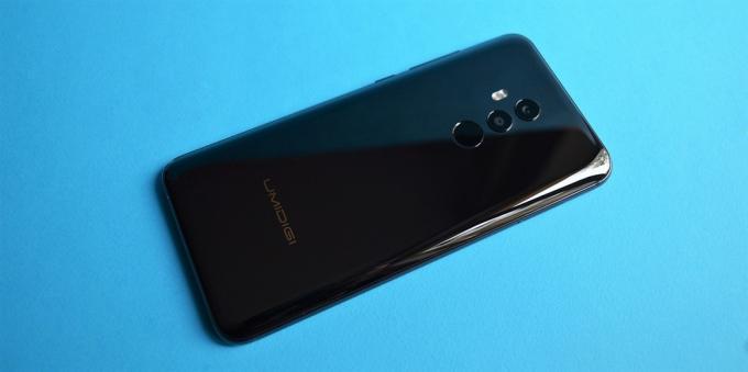 Backside UMIDIGI Z2 Pro belagt med oleofobisk