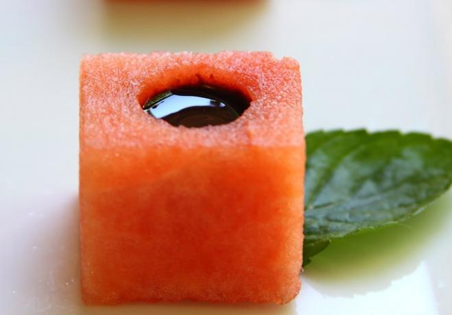 Retter fra vannmelon: appetayzer med balsamico glasur