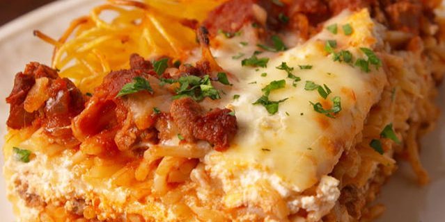 De beste biff retter: lasagne av spaghetti med biff