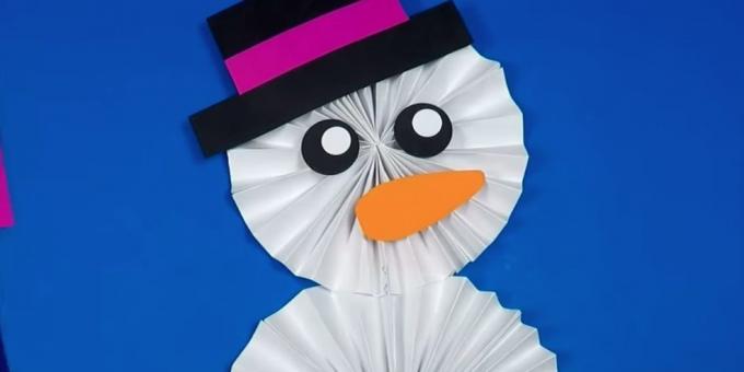 hvordan å lage en snømann: make øyne og en nese