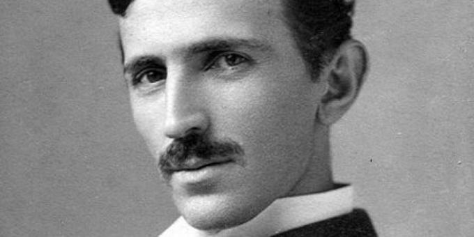 Nikola Tesla som en ung mann