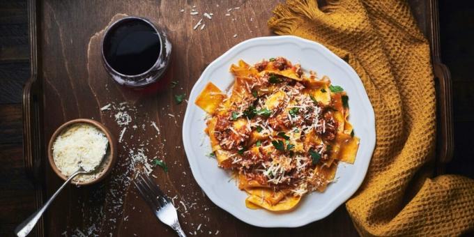 Bolognese pasta med kjøttdeig og lever