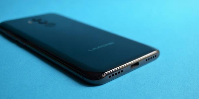 UMIDIGI Z2 Pro: kontakt USB Type-C