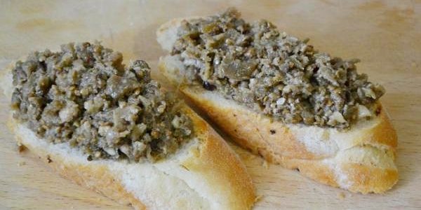 Aubergine: Caviar fra stekt aubergine med valnøtter