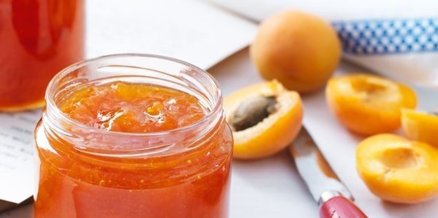 Aprikossyltetøy med sitronsaft