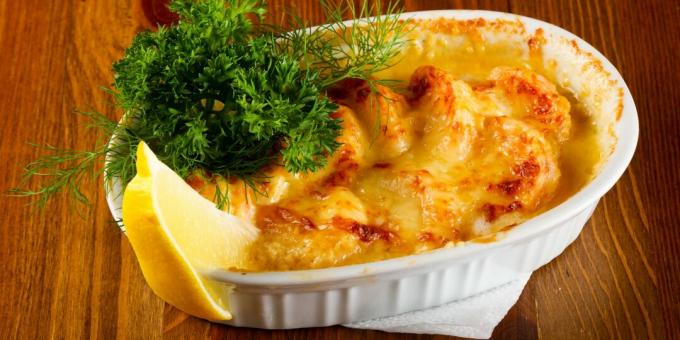 Hvordan lage blekksprut i ovnen med sopp og ost