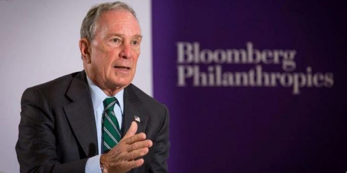 Fremtredende forretnings: Michael Bloomberg, Bloomberg