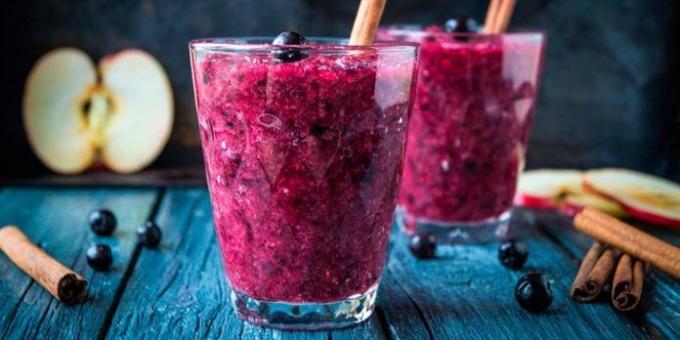 Chokeberry oppskrifter: Smoothies med Aronia, banan og epler