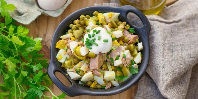 Salat med tunfisk, egg og erter