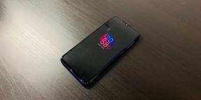 Oversikt Xiaomi Mi 9 SE - en kompakt smarttelefon med flaggskip kamera for 25 tusen rubler