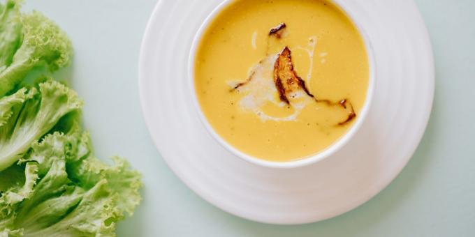 Oppskrifter på Blender: Cheese krem ​​suppe med kylling