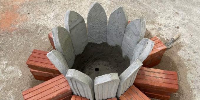 Hvordan lage en DIY -fontene: lag et hull