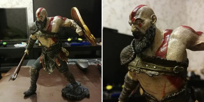 Kratos figurine
