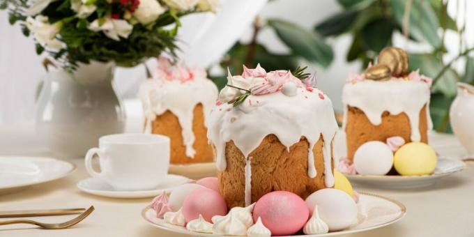 Klassisk italiensk panettone med rosiner og kandisert frukt