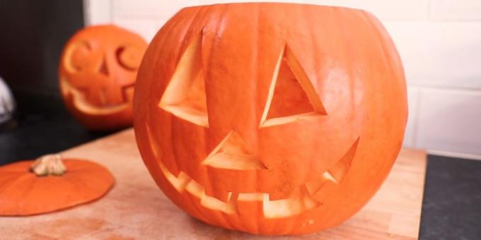 Hvordan lage et gresskar til Halloween med sine egne hender: Skjær de resterende delene 