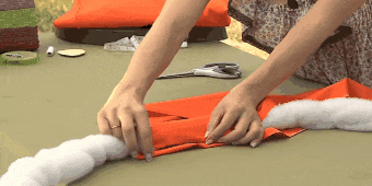 Hengekøye med sine egne hender: stol hengekøye laget av stoff på en bøyle