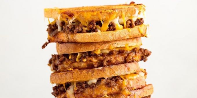 Middag i all hast: Sandwich med ost og kjøtt