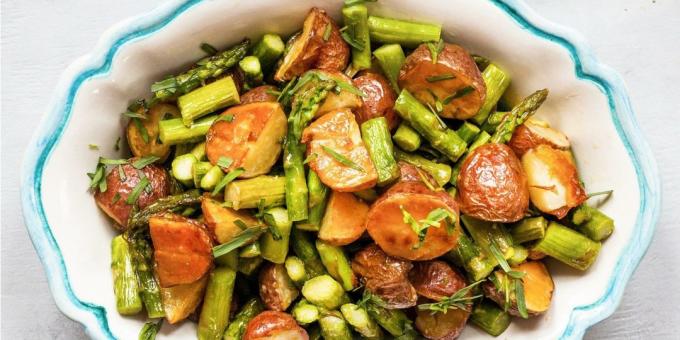 Grønnsaker i ovn: Bakte poteter med asparges og sitron sennep dressing