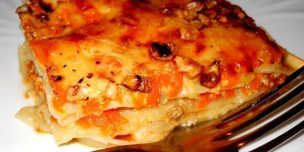 Lasagne oppskrift med gresskar, ost og nøtter