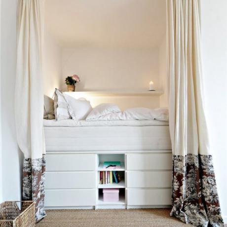 Design små leiligheter: sengen-dresser
