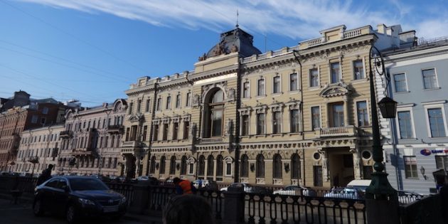 Kinematografiske plass i St. Petersburg