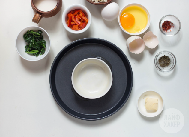 Eggerøre og toast: tilbered en bakebolle