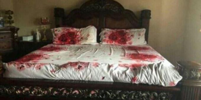Mislykket utforming: sengetøy med roser
